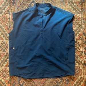 Like New Figs Deep Reef Rafaela Scrub Top